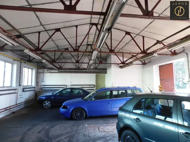 Pronájem výrobních prostor, Vroutek, 330 m2