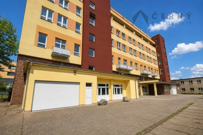 Pronájem bytu 1+1, Liberec, Tatranská, 27 m2