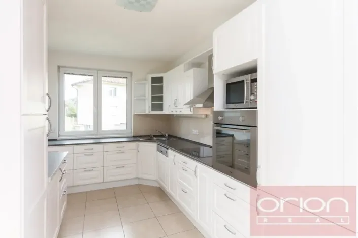 Pronájem rodinného domu, Průhonice, Pod Valem II., 350 m2
