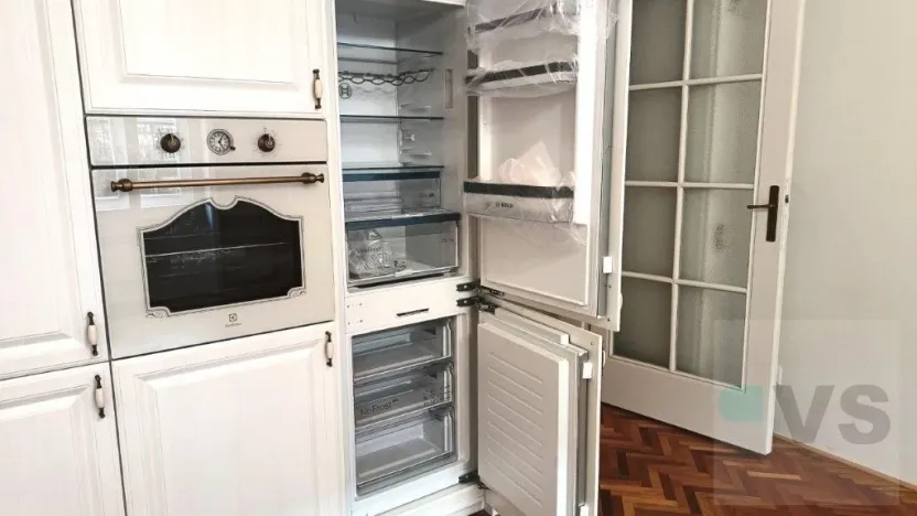Pronájem bytu 2+kk, Praha, Evropská, 59 m2