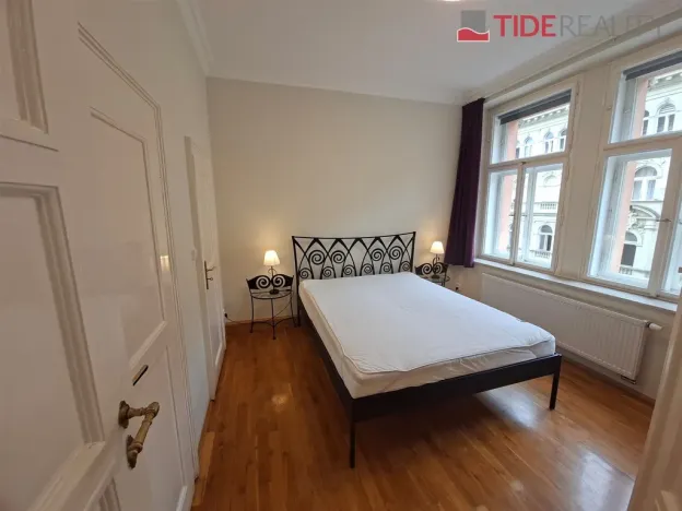 Pronájem bytu 2+1, Praha, Myslíkova, 70 m2