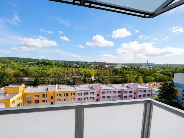 Pronájem bytu 2+kk, Jindřichův Hradec - Jindřichův Hradec III, sídliště Vajgar, 42 m2