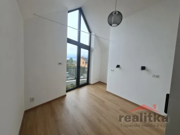 Pronájem bytu 2+kk, Opava, Na Prachovníku, 60 m2