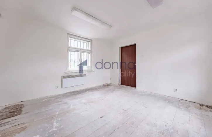 Pronájem obchodního prostoru, Praha, Semanského, 140 m2
