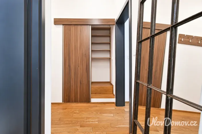 Prodej bytu 3+kk, Praha - Bubeneč, U studánky, 96 m2