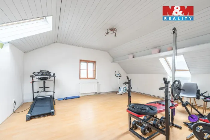 Prodej garáže, Vsetín, Nepřejov, 240 m2