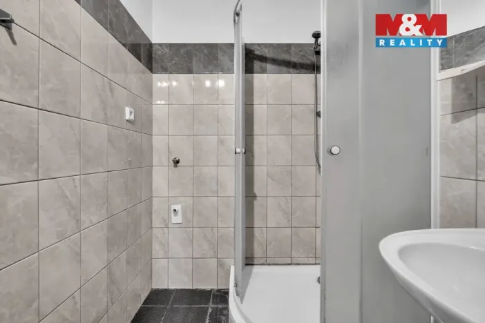 Prodej bytu 2+1, Skuteč, Družstevní, 63 m2