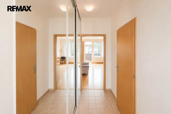 Pronájem bytu 1+kk, Praha - Motol, Jeřabinová, 35 m2