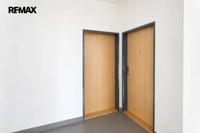 Pronájem bytu 1+kk, Praha - Motol, Jeřabinová, 35 m2