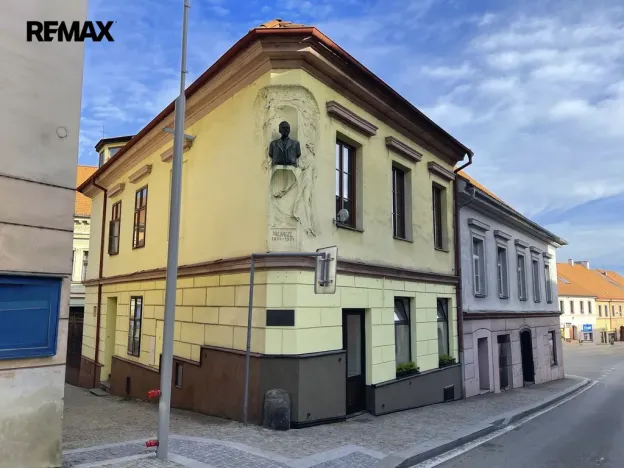 Prodej atypického bytu, Volyně, náměstí Svobody, 126 m2