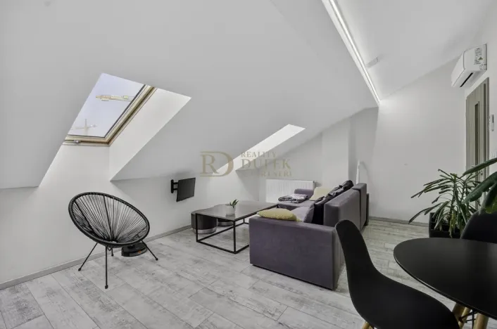 Pronájem bytu 2+kk, Praha - Smíchov, Strakonická, 44 m2