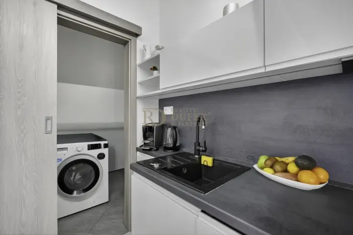 Pronájem bytu 2+kk, Praha - Smíchov, Strakonická, 44 m2