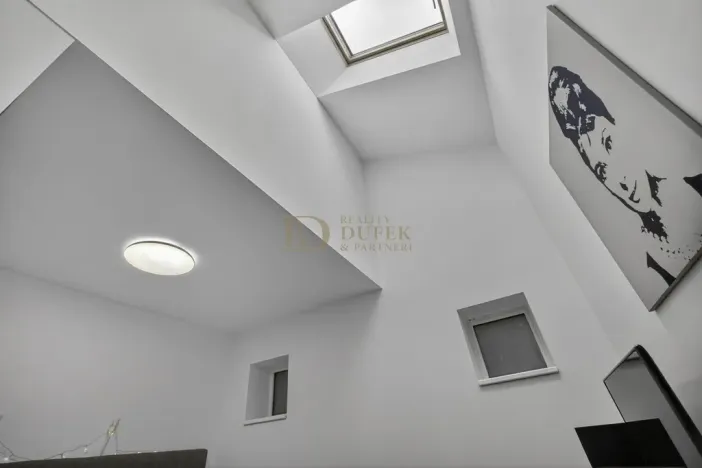 Pronájem bytu 2+kk, Praha - Smíchov, Strakonická, 44 m2