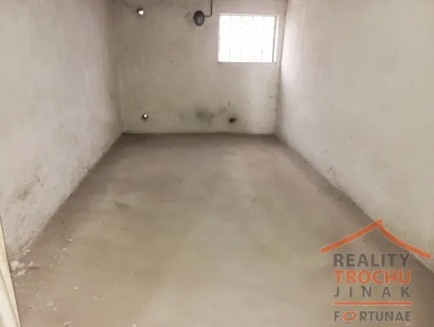 Pronájem garáže, Havlíčkův Brod, Ledečská, 24 m2