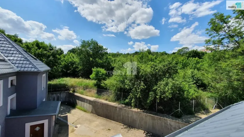 Pronájem bytu 2+kk, Praha - Hrdlořezy, Českobrodská, 64 m2