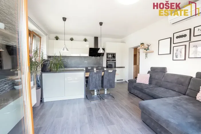 Prodej bytu 3+kk, Holubice, 67 m2