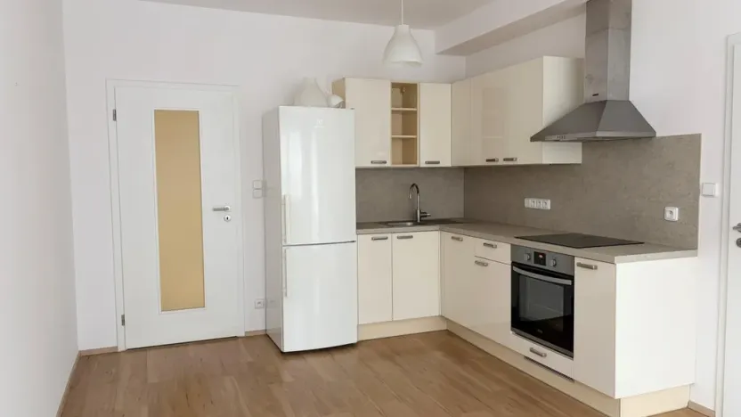Pronájem bytu 2+kk, Praha - Střížkov, Makedonská, 48 m2