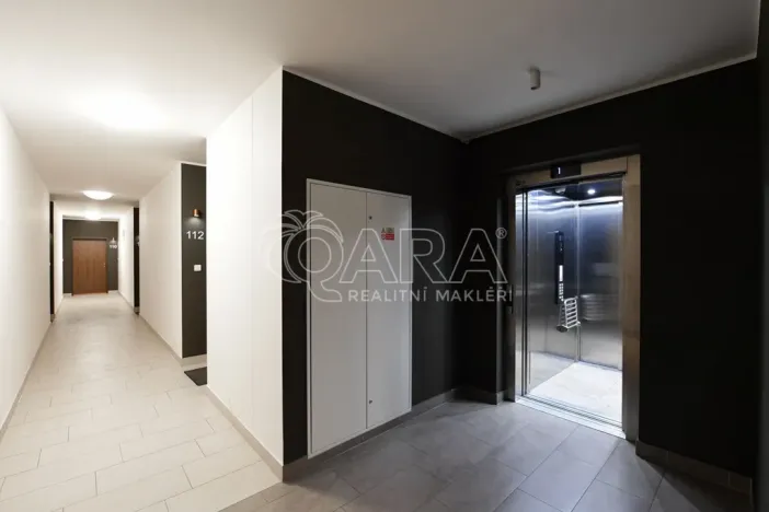 Pronájem bytu 2+kk, Praha - Dolní Měcholupy, Honzíkova, 54 m2