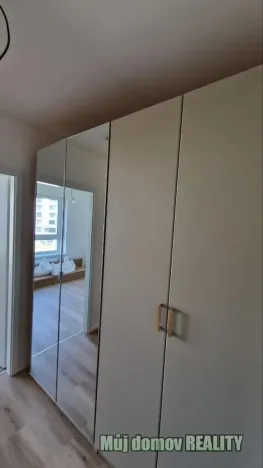 Pronájem bytu 2+kk, Praha - Hloubětín, 48 m2