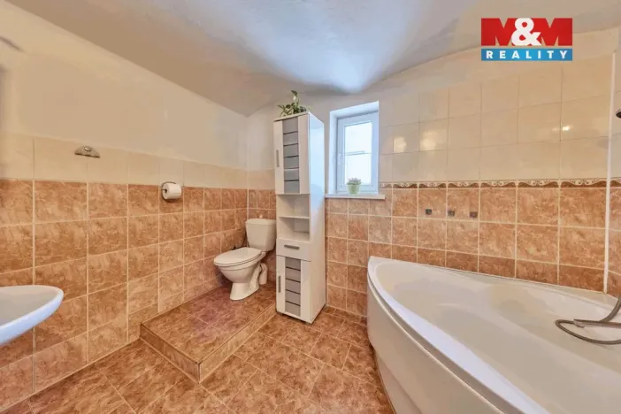 Prodej rodinného domu, Teplice nad Metují - Bohdašín, 236 m2