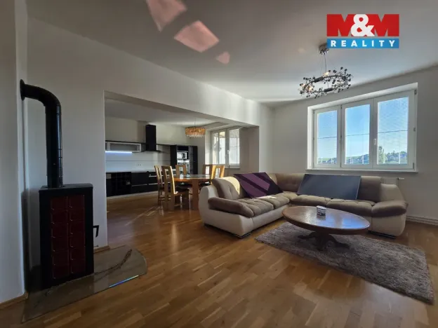 Pronájem bytu 4+kk, Brušperk, náměstí J. A. Komenského, 150 m2