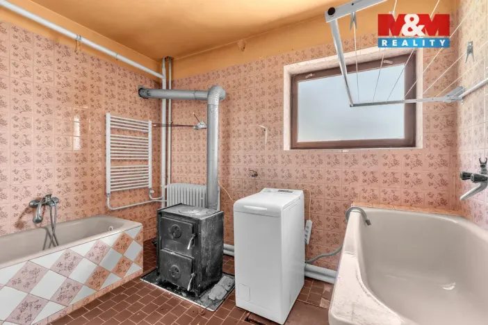 Prodej rodinného domu, Rovensko pod Troskami, Riegrova, 150 m2