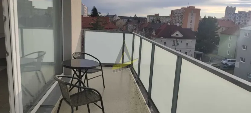 Pronájem bytu 1+kk, České Budějovice - České Budějovice 3, Jírovcova, 57 m2
