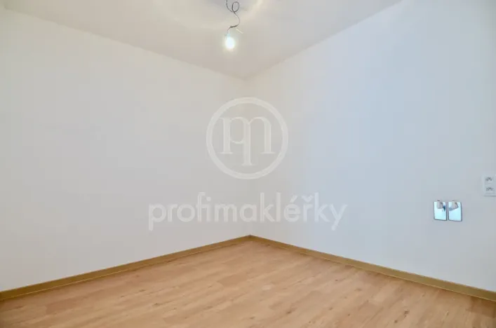 Prodej bytu 2+kk, Oslavany, Široká, 83 m2