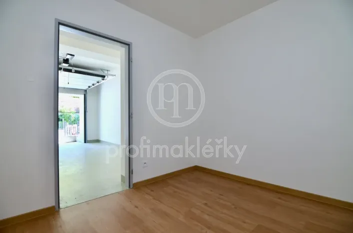 Prodej bytu 2+kk, Oslavany, Široká, 83 m2