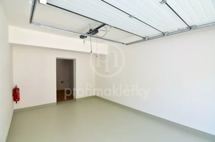 Prodej bytu 2+kk, Oslavany, Široká, 83 m2
