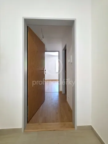 Prodej bytu 2+kk, Oslavany, Široká, 44 m2