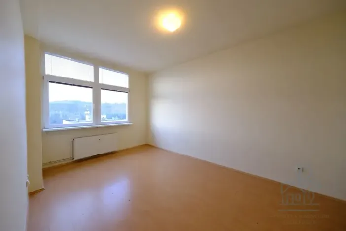 Pronájem bytu 2+kk, Zruč nad Sázavou, náměstí Míru, 48 m2