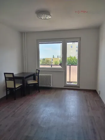 Pronájem bytu 1+kk, Kladno, Dánská, 27 m2