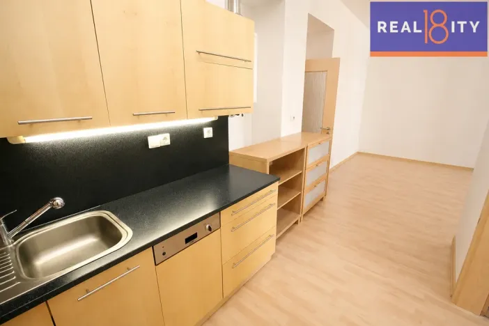 Prodej bytu 1+1, Praha, Jaselská, 55 m2