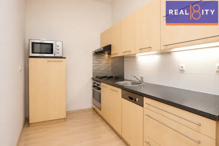 Prodej bytu 1+1, Praha, Jaselská, 55 m2