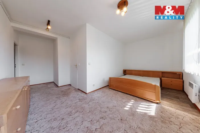 Prodej rodinného domu, Karlovy Vary - Hůrky, 250 m2