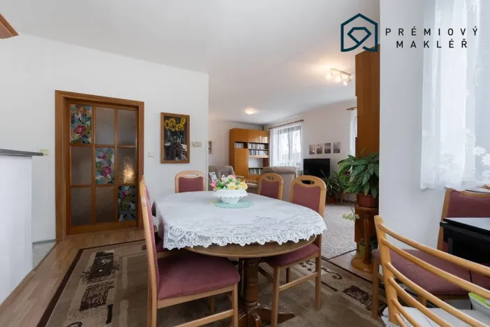 Prodej rodinného domu, Lubenec, Zahradní, 200 m2