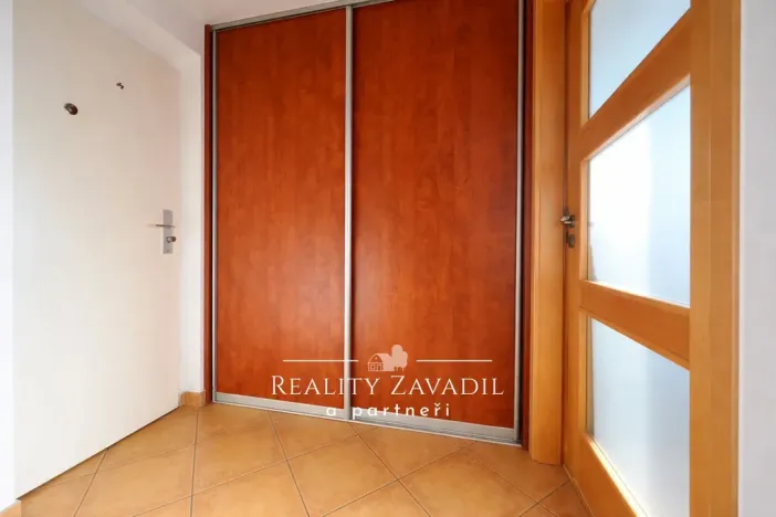Pronájem bytu 1+kk, Praha - Uhříněves, Venušina, 32 m2