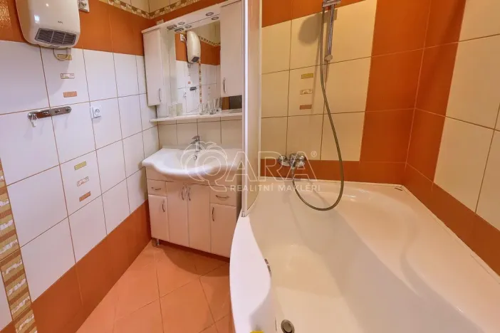 Pronájem rodinného domu, Broumy, Průběžná, 158 m2