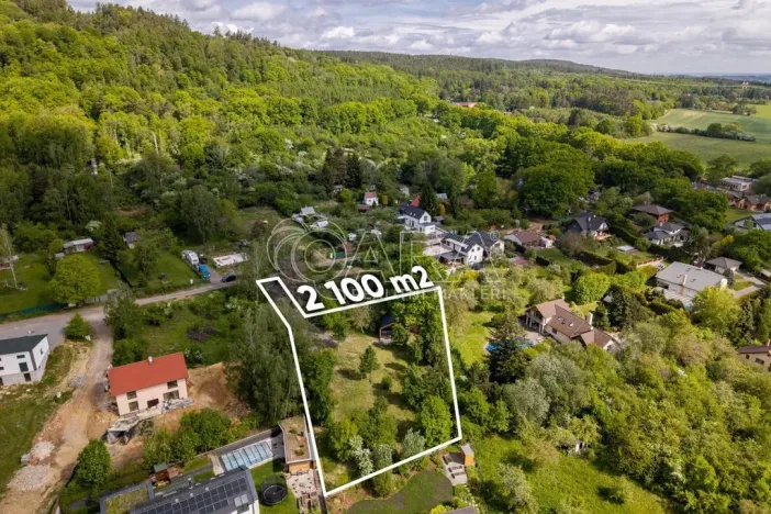 Prodej pozemku pro bydlení, Mníšek pod Brdy, V Zahrádkách, 2100 m2