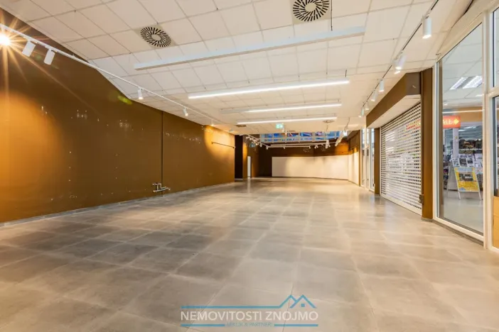 Pronájem obchodního prostoru, Chvalovice - Hatě, 274 m2