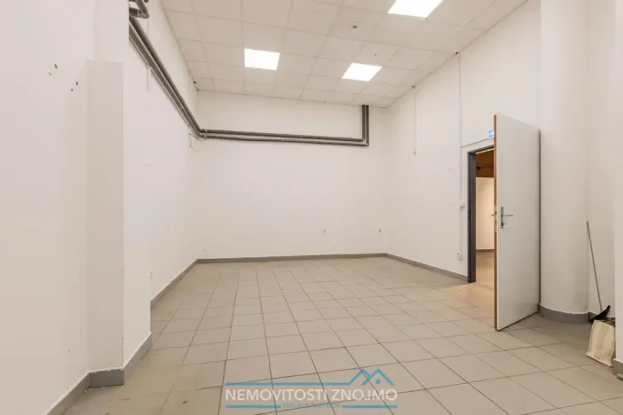 Pronájem obchodního prostoru, Chvalovice - Hatě, 274 m2
