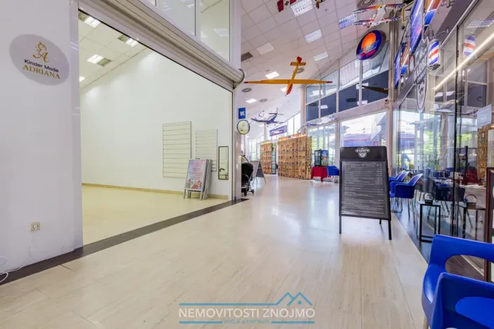 Pronájem obchodního prostoru, Chvalovice - Hatě, 27 m2