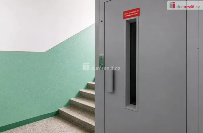 Pronájem bytu 1+kk, Jirkov, Studentská, 20 m2