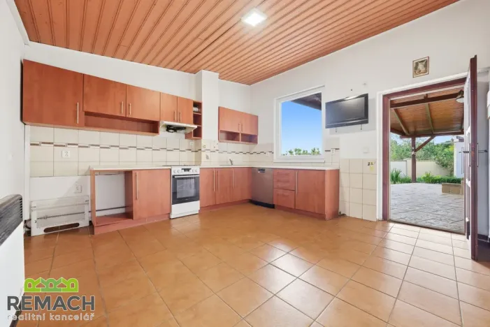 Prodej rodinného domu, Domanín, 288 m2