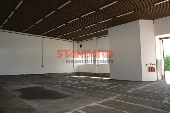 Pronájem výrobních prostor, Neurazy, 273 m2