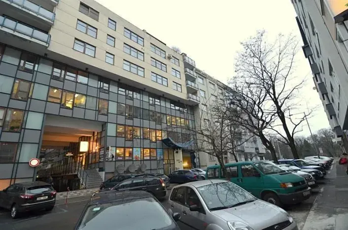 Pronájem bytu 1+kk, Praha - Vinohrady, Hradecká, 37 m2