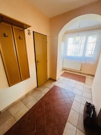 Pronájem bytu 2+1, Jesenice, K Belnici, 90 m2