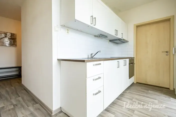 Pronájem bytu 2+1, Praha - Střížkov, Střížkovská, 54 m2