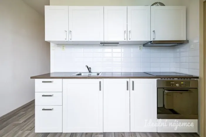 Pronájem bytu 2+1, Praha - Střížkov, Střížkovská, 54 m2